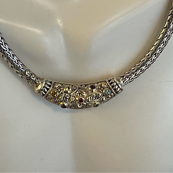 Elegant Silver Necklace with Gem Accents - Picture 6 of 10